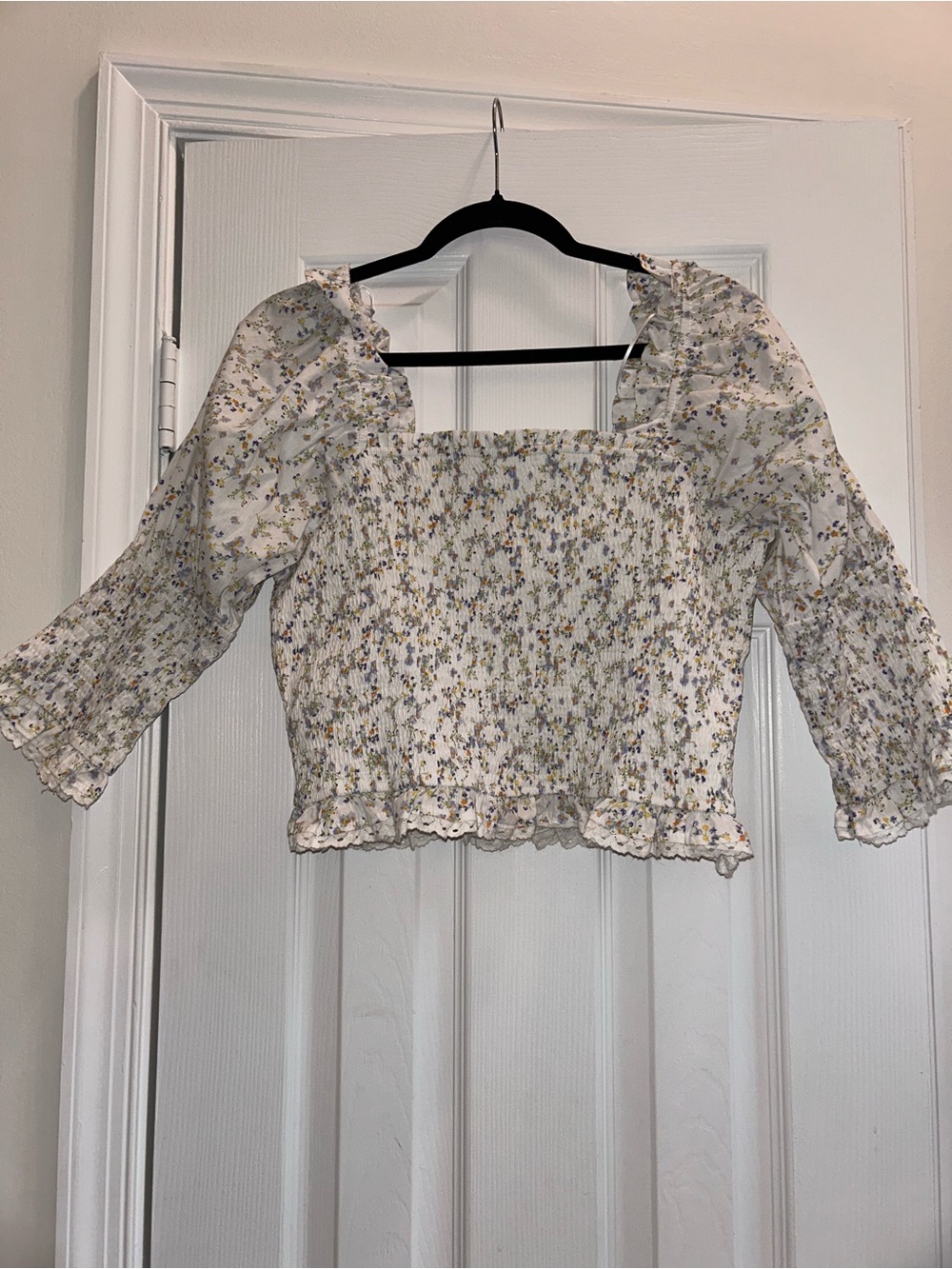 Free the Roses Floral Smocked Square-Neck Top Large NWT White Puff Sleeve Ruffle
